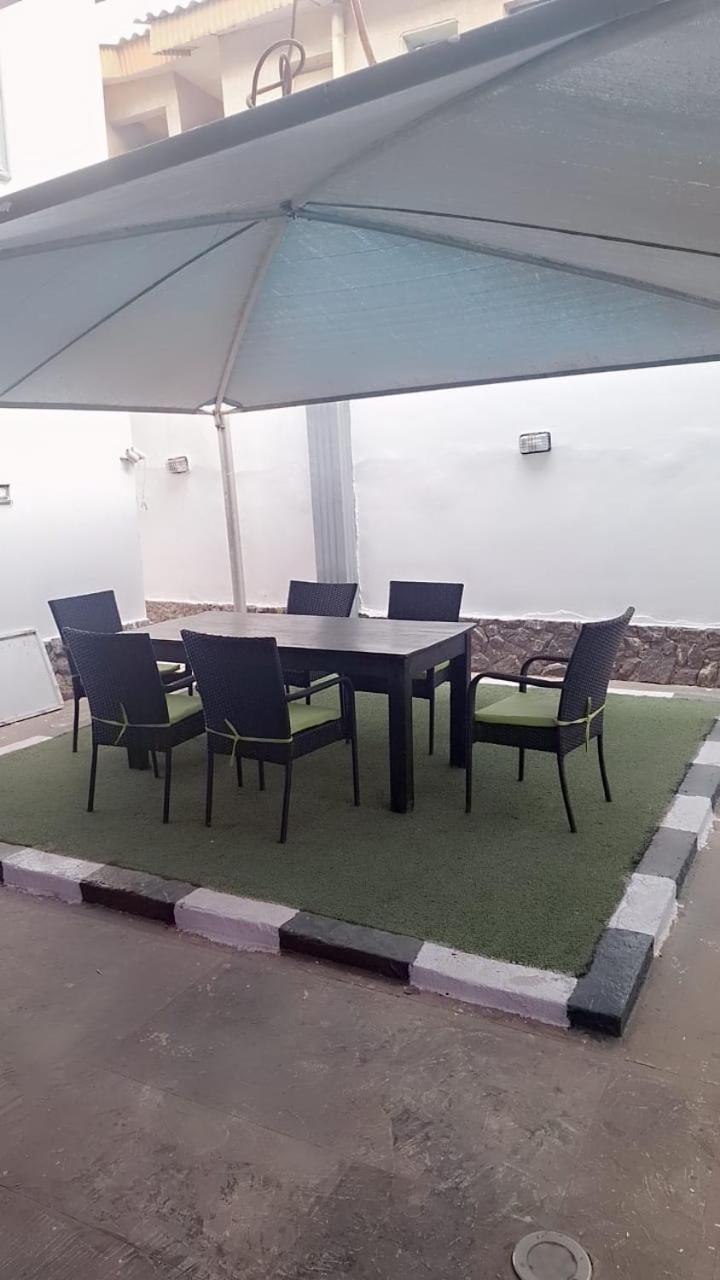 Zek'S Place @ 100% Hotel & Suites Ikeja Exterior photo